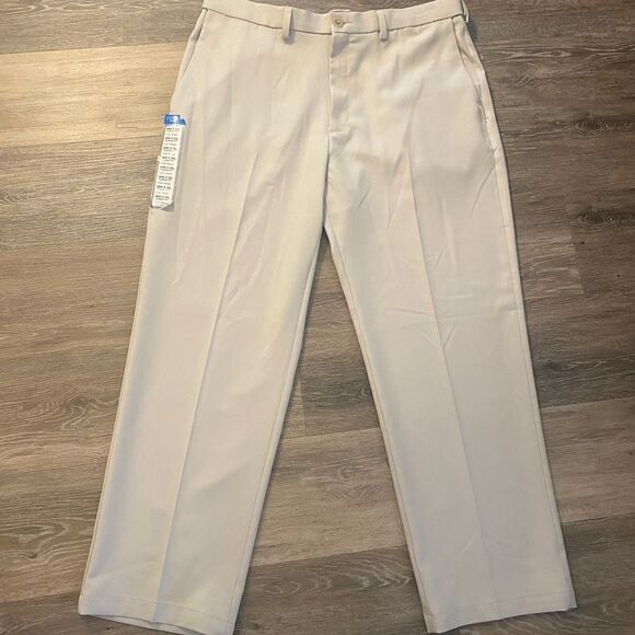 NWT Mens Haggar Cool 18 Pro Classic Fit Pants Tan Sz 38x29L - Picture 2 of 8